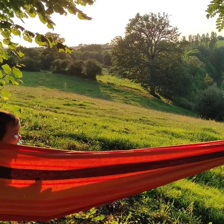 Mobil-home A La Campagne Les Logis De L'oumois Camping *