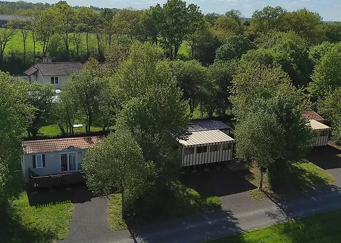 Mobil-home A La Campagne Les Logis De L'oumois Kemp *