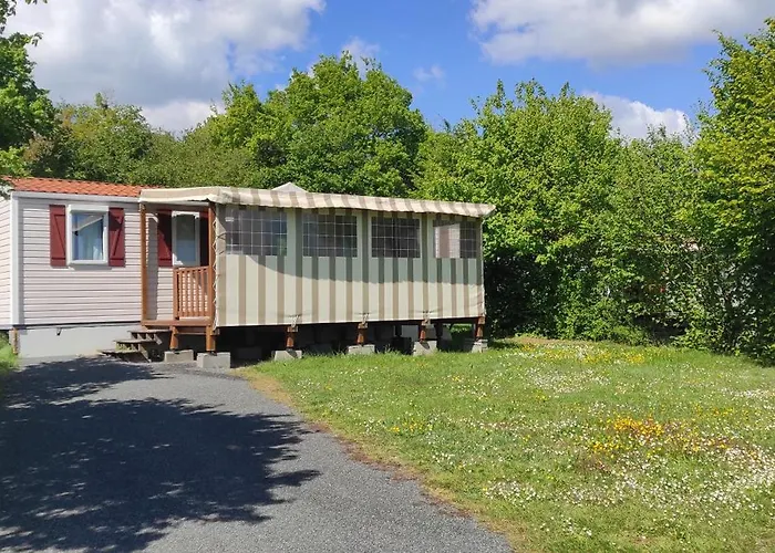 Kemp Mobil-home A La Campagne Les Logis De L'oumois Maulévrier